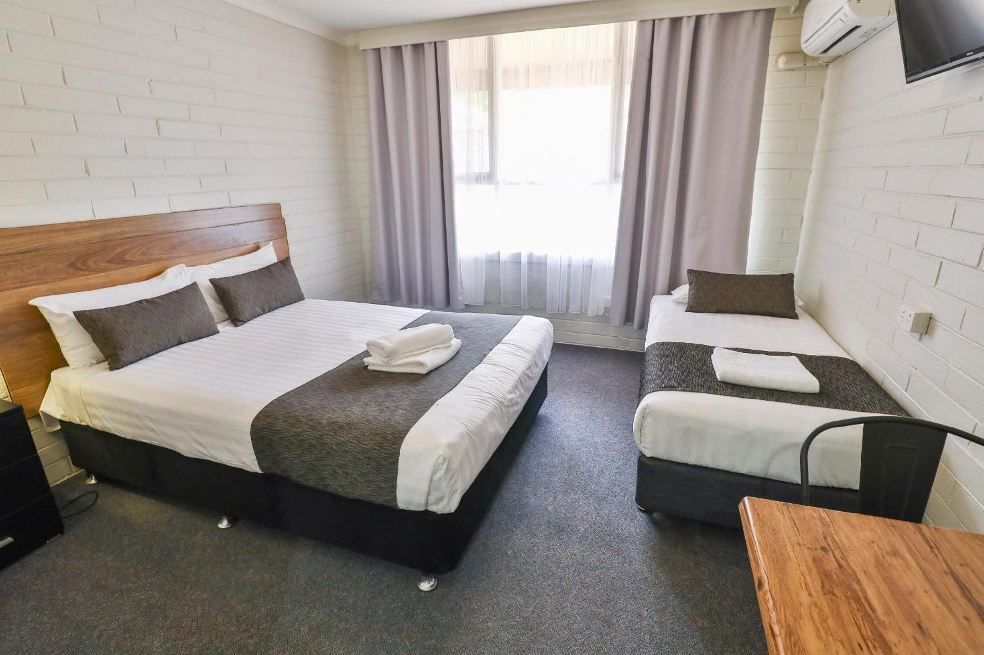 Robinvale Bridge Motel Екстер'єр фото